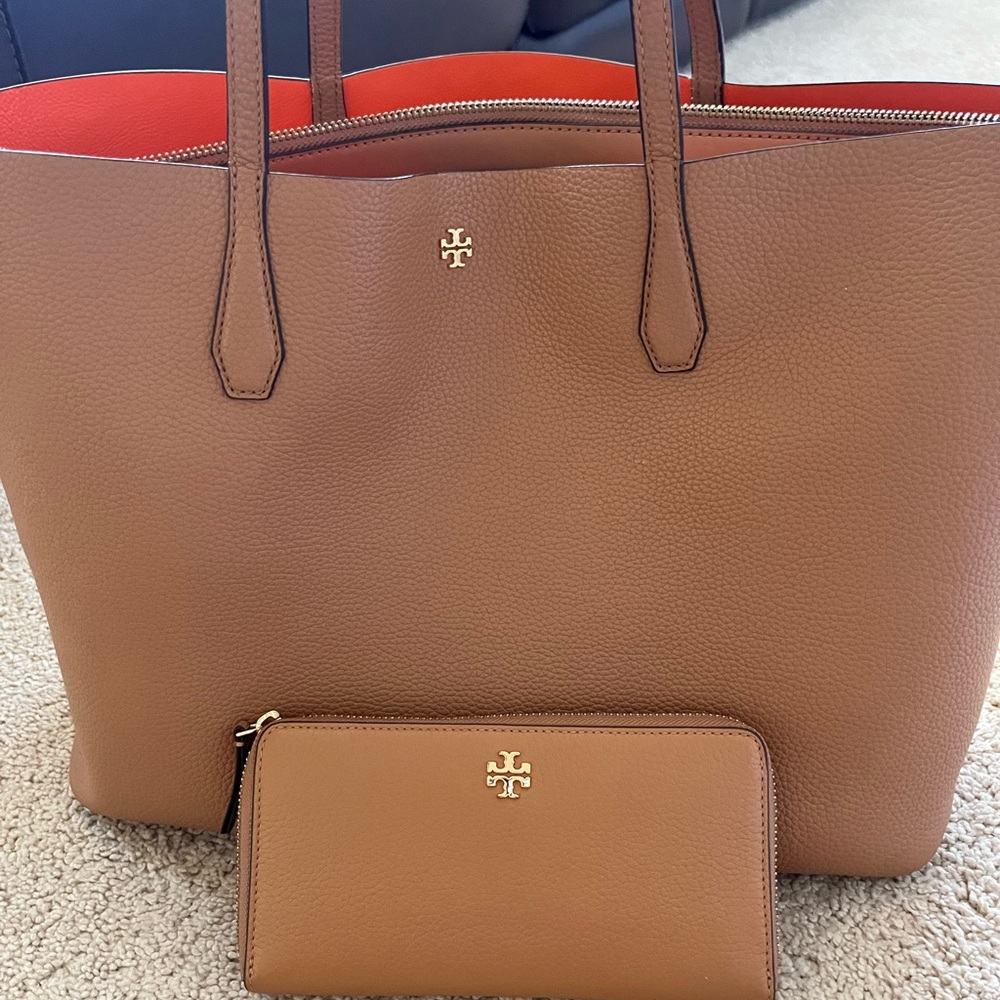 Tory Burch Large Pebbled Tote